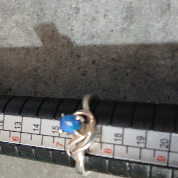 Silver 7 1/4 Opal Ring - Picture 3 of 6